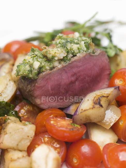 Beef sirloin with herb crust — Stock Photo