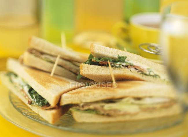 Бутерброды с тунцом в тосте — стоковое фото