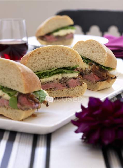 Sandwiches with steak and brie — Stock Photo