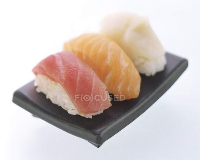 Três sushi nigiri — Fotografia de Stock
