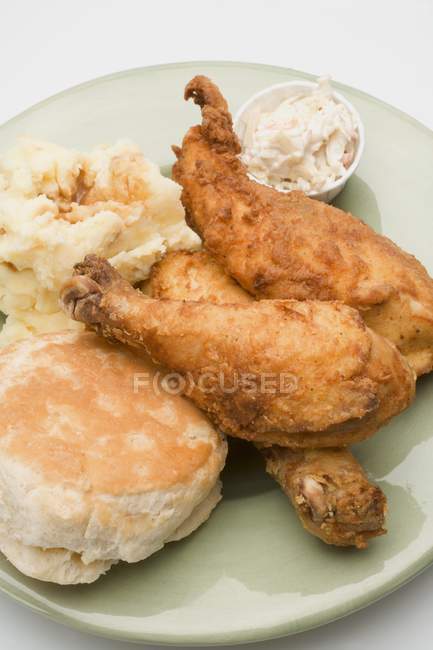 Huhn mit Kartoffelpüree — Stockfoto