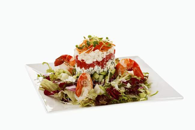 Вежа крабового салату — стокове фото