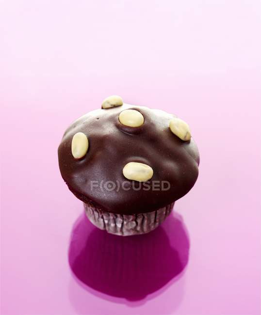 Muffin avec glaçage au chocolat — Photo de stock