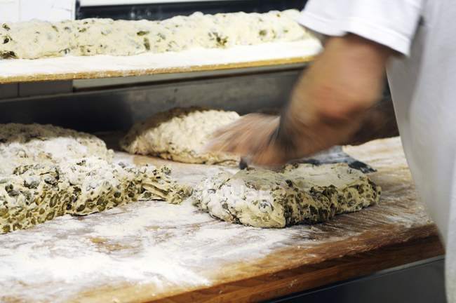 Pâte à pain aux olives — Photo de stock