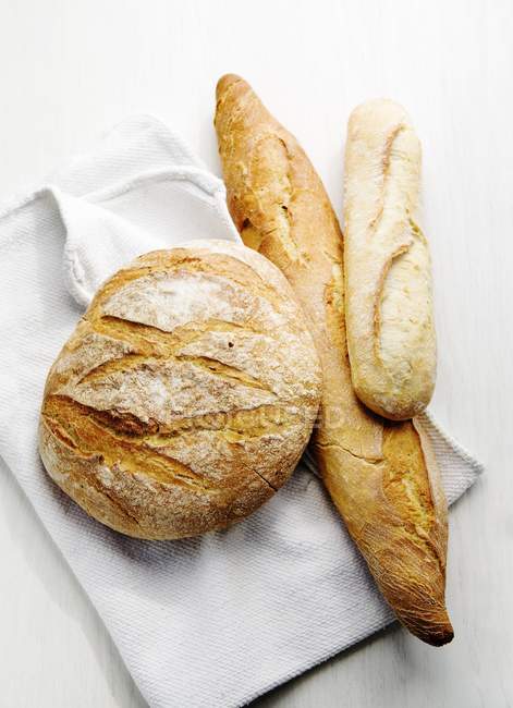 Pão branco francês — Fotografia de Stock