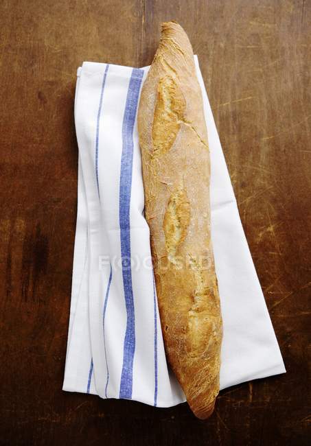 Французький хліб пшеничний — стокове фото