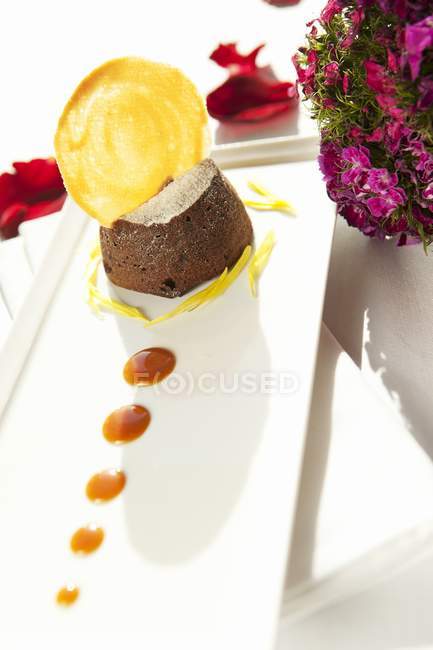 Gâteau au chocolat remplissage — Photo de stock