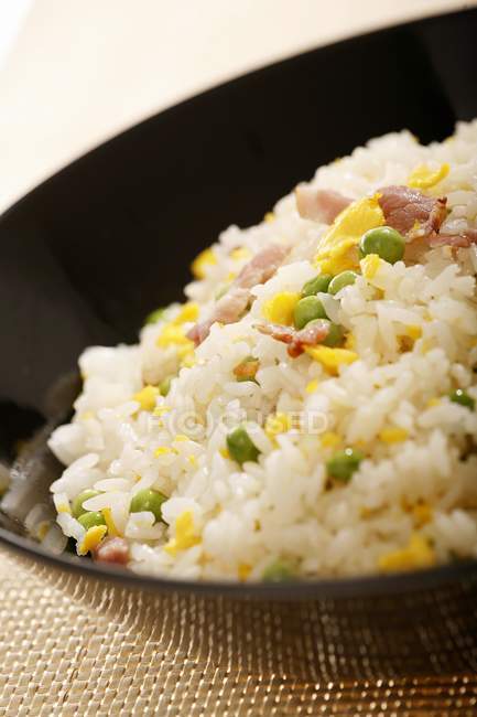 Змішані смаженим рисом — стокове фото