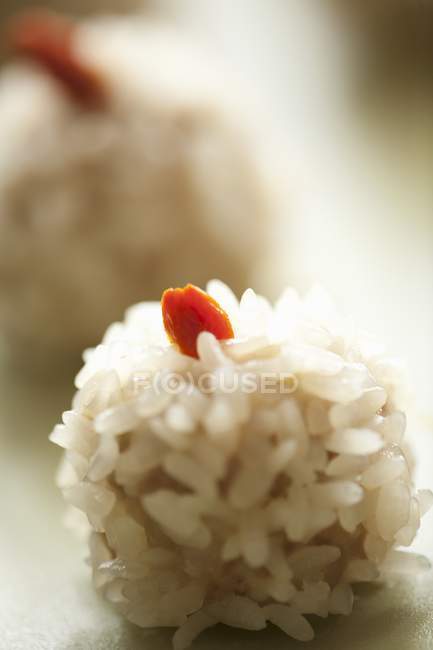 Перловий м'яч рису — стокове фото