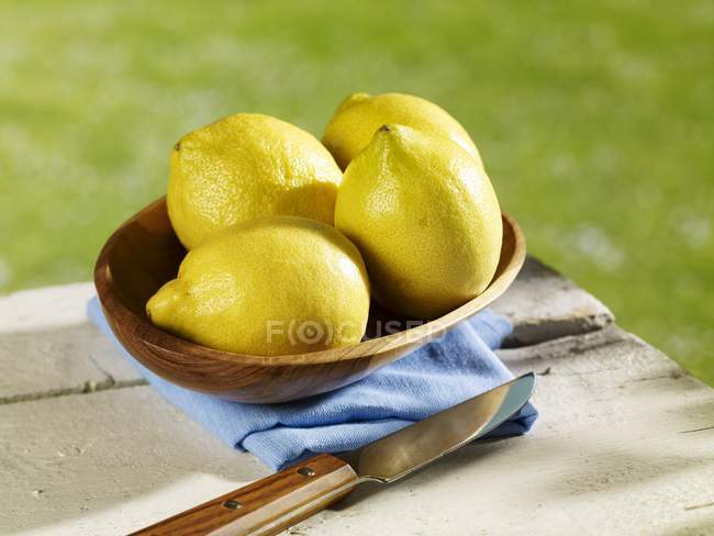 Frische reife Zitronen — Stockfoto