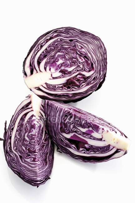 Red cabbage in pieces — Stock Photo