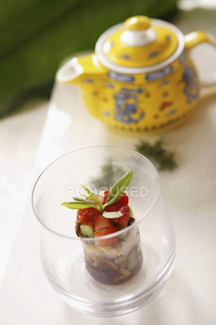 Closeup view of fruit salad in glass — Stock Photo