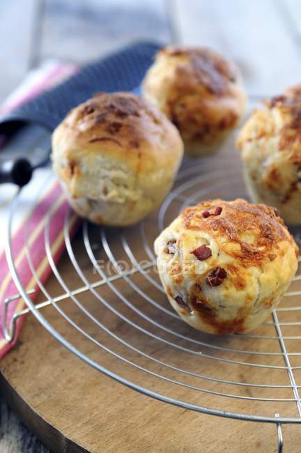 Muffins with pancetta and scamorza — Stock Photo