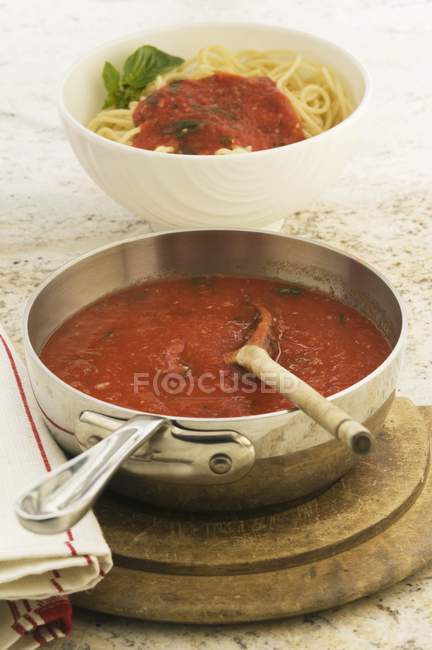 Sauce tomate pour spaghettis — Photo de stock