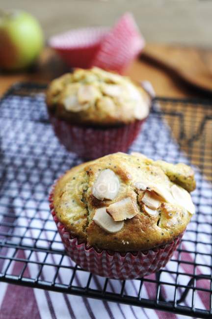 Muffins with poppy seeds and almonds — Stock Photo
