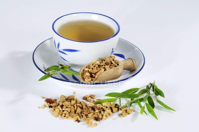 Tè con frutta secca di albero pagoda — Foto stock