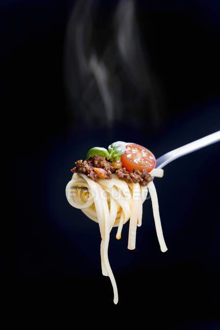 Linguine Pasta mit Hackfleisch — Stockfoto