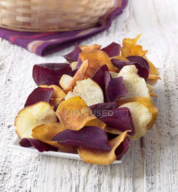 Chips de légumes gastronomiques — Photo de stock