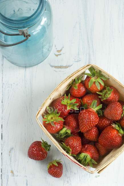 Fresas frescas recogidas - foto de stock