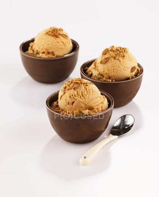 Pumpkin ice cream — Stock Photo