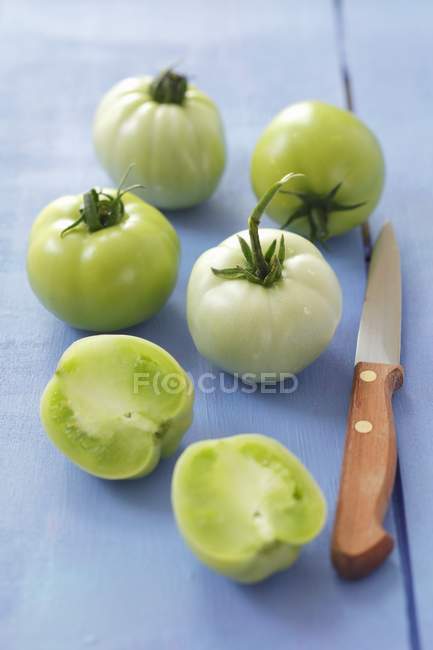 Tomates verdes maduros - foto de stock