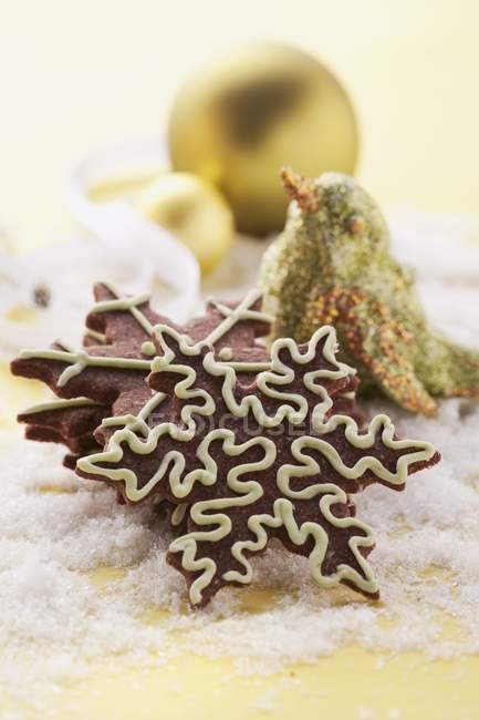 Star-shaped Christmas biscuits — Stock Photo