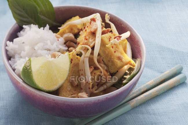 Fried tofu with sprouts — Stock Photo