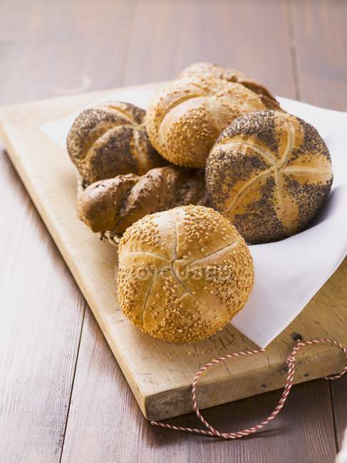 Sesame rolls in basket — Stock Photo