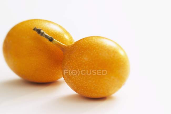 Frutos de granadillo frescos — Fotografia de Stock