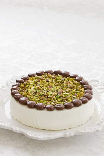 Gâteau au chocolat blanc et pistache — Photo de stock