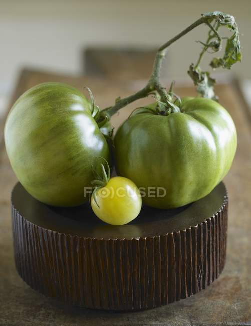 Green Heirloom Tomatoes — Stock Photo