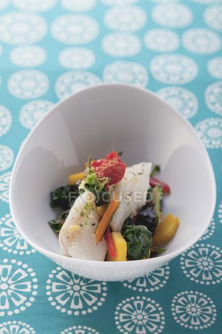 Fish fillet with vegetables — Stock Photo