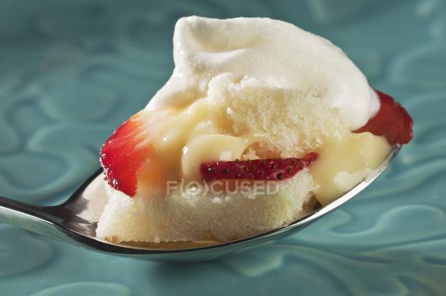 Strawberries and Whipped Cream on Spoon — Stock Photo