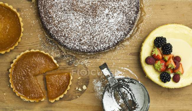 Сырный торт с медом — стоковое фото