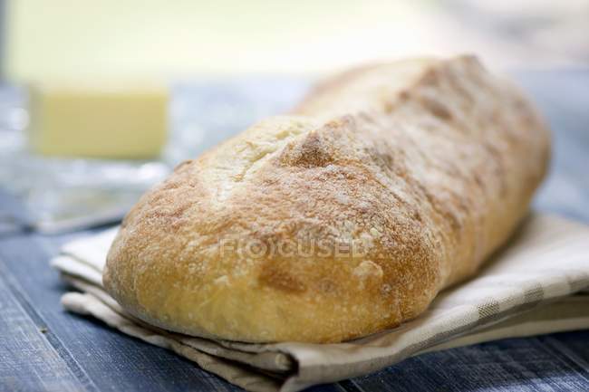 Домашний сельский хлеб — стоковое фото
