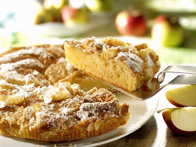 Torta di mele con mandorle — Foto stock