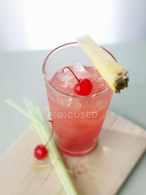 Singapore Sling cocktail — Stock Photo