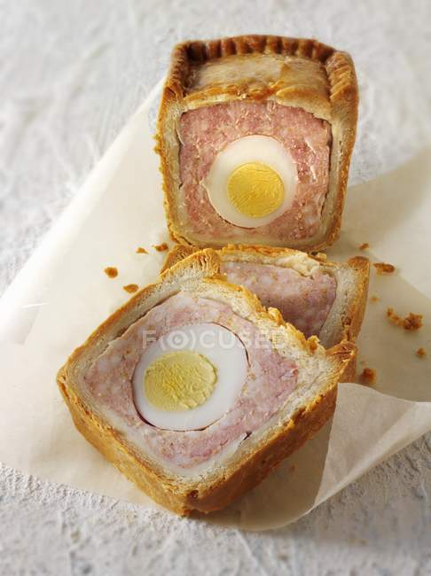 Ham and egg pie — Stock Photo