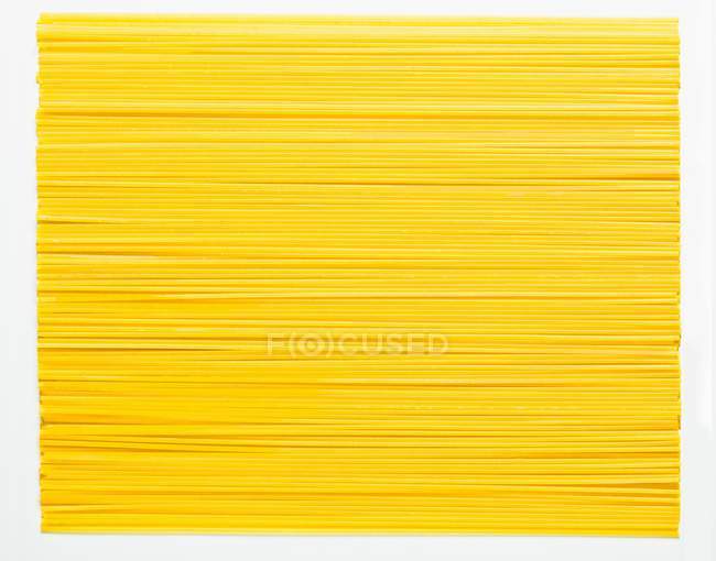 Bando de esparguete cru — Fotografia de Stock