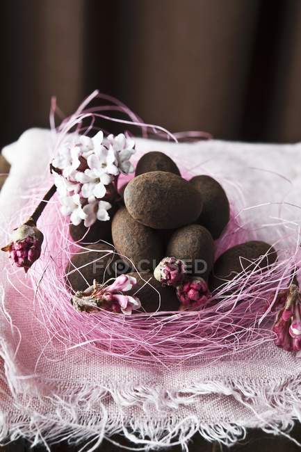 Mandorle ricoperte di cioccolato — Foto stock