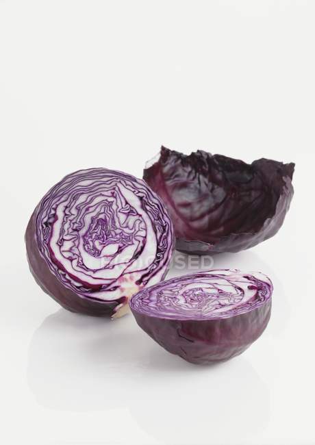 Fresh halved Red cabbage — Stock Photo