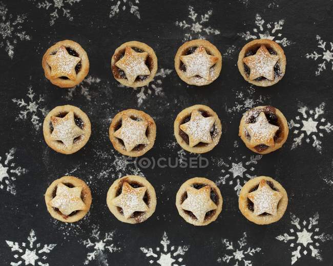 Mini mince pies topped with a star — Stock Photo