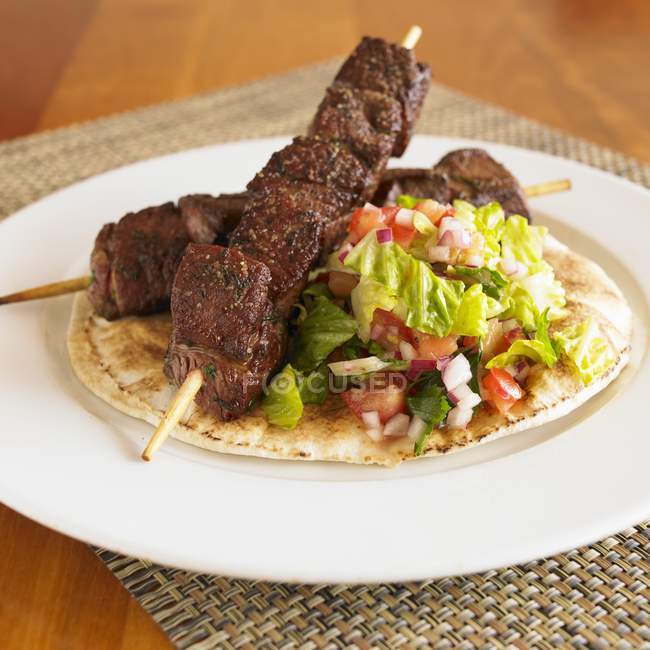 Beef Kabobs with Salad — Stock Photo