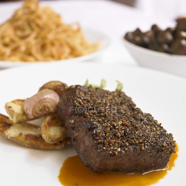 Steak au Poivre — стокове фото