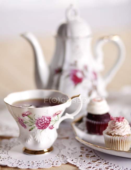Jolie tasse de thé antique — Photo de stock