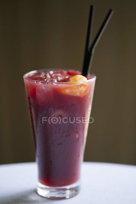 Berry smoothie with ice — Stock Photo