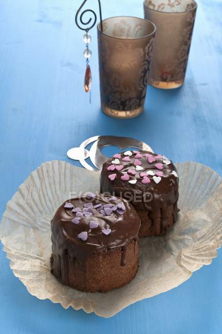 Mini chocolate cakes — Stock Photo