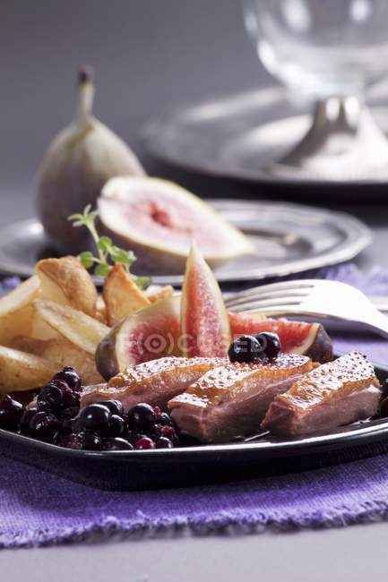 Duck breast with potatoes — Stock Photo
