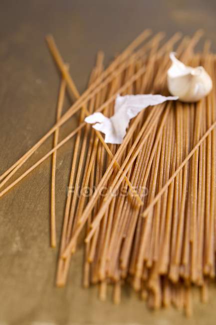 Spaghettis entiers crus — Photo de stock