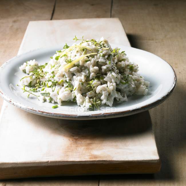 Lemon risotto with thyme — Stock Photo